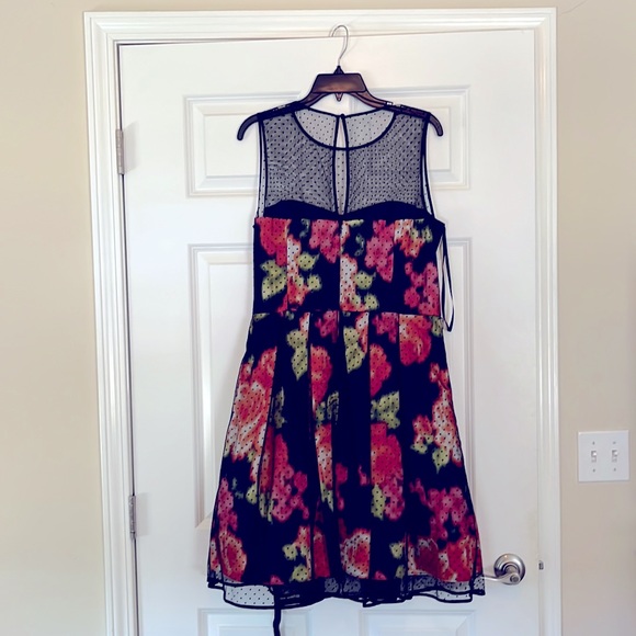 Eliza J midi dress, size 14, navy, floral - Picture 4 of 5